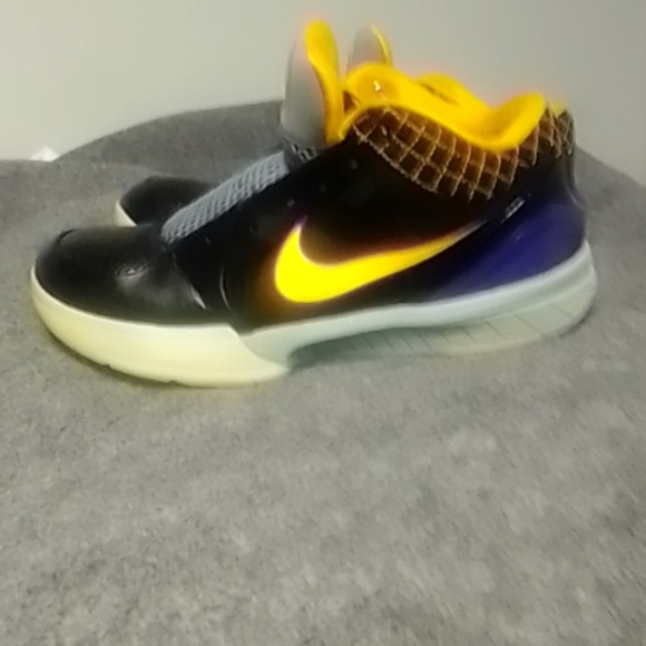Kobe 4